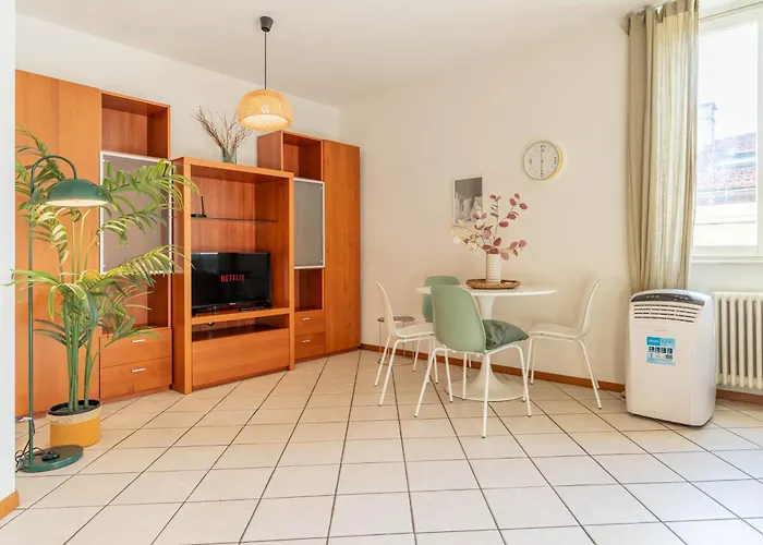 Heart Of Historic Center - Free Parking & Pet Friendly - Fast Wifi - Historical Palace
